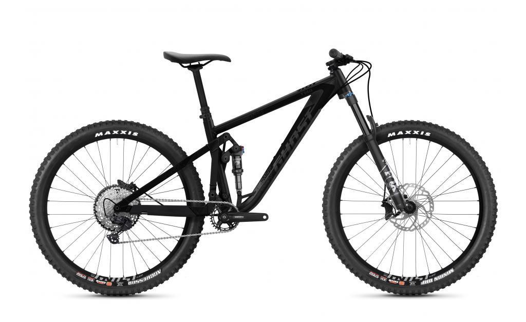 CELOODPRUŽENÉ HORSKÉ KOLO GHOST Riot Trail Essential 29", 2023