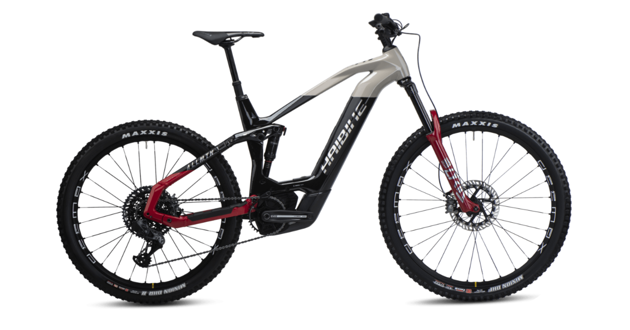 Celoodpružené elektrokolo Haibike AllMtn CF SE 29/27.5 elektrokolo, gloss black/grey/red/chrome 2024, 41cm